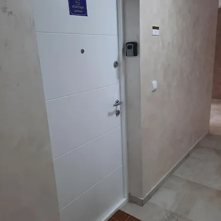 S L A P 1 Srebrno Jezero شقة