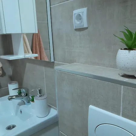 S L A P 1 Srebrno Jezero * Veliko Gradište